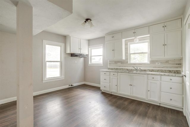 4717 Breezy Hill Street, Midlothian, TX 76065