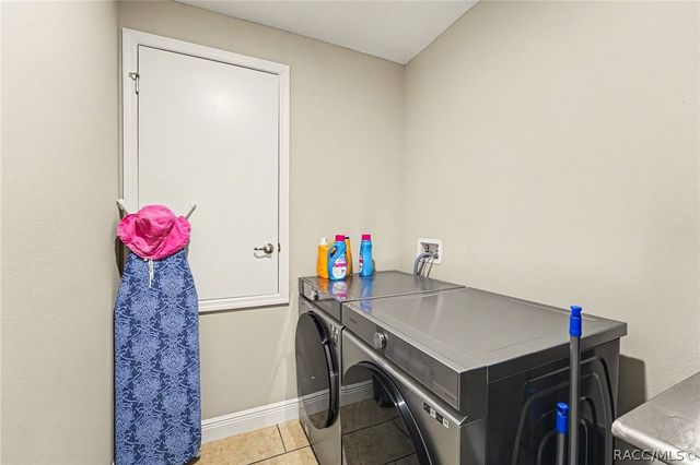 15 Lone Pine Street, Homosassa, FL 34446