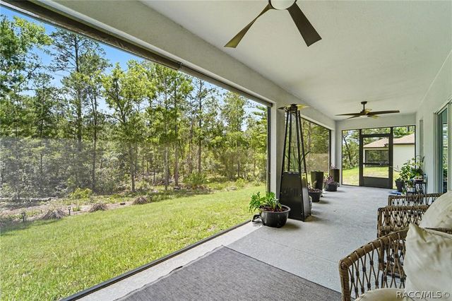 15 Lone Pine Street, Homosassa, FL 34446
