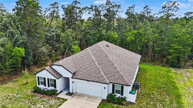 15 Lone Pine Street, Homosassa, FL 34446