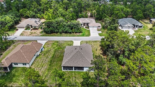 15 Lone Pine Street, Homosassa, FL 34446