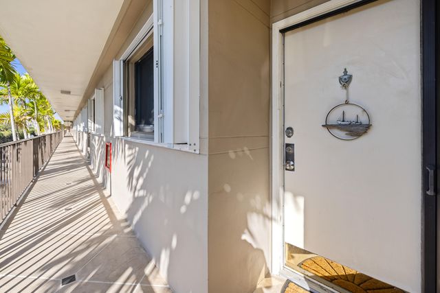 3605 S Ocean Boulevard 229, Palm Beach, FL 33480