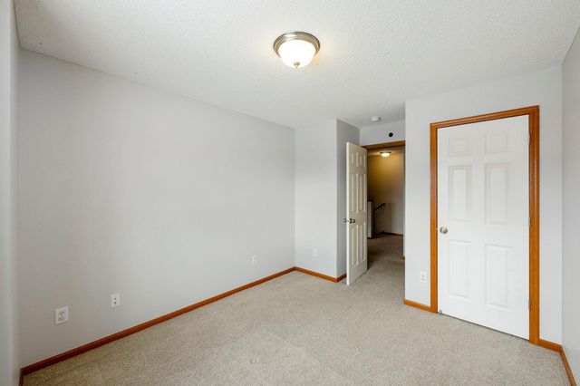 16427 Elm Creek Lane 5038, Lakeville, MN 55044