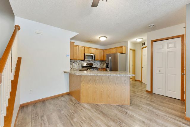 16427 Elm Creek Lane 5038, Lakeville, MN 55044