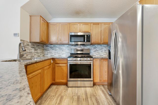 16427 Elm Creek Lane 5038, Lakeville, MN 55044