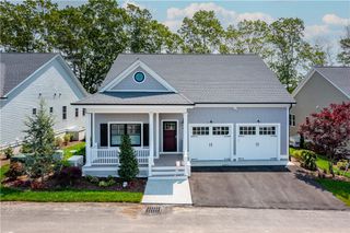 32 Wescott Way 53, Coventry, RI 02816