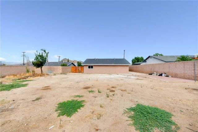 6425 Stover, Riverside, CA 92505