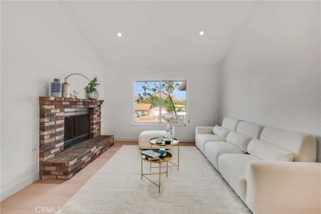 6425 Stover, Riverside, CA 92505