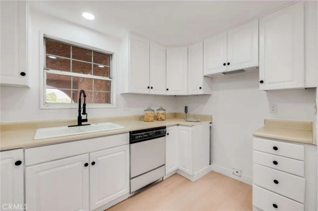 6425 Stover, Riverside, CA 92505