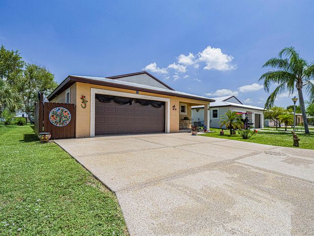 23 Arboles Del Norte, Fort Pierce, FL 34951