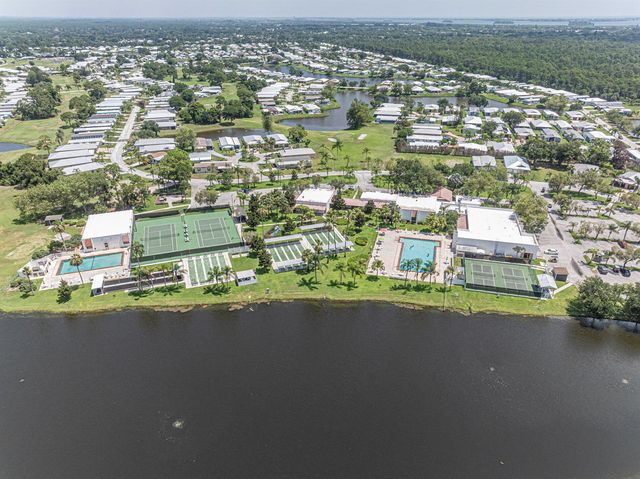 23 Arboles Del Norte, Fort Pierce, FL 34951