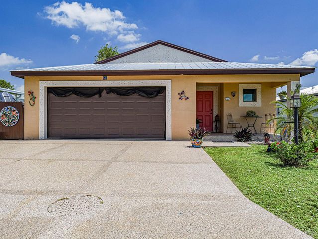 23 Arboles Del Norte, Fort Pierce, FL 34951