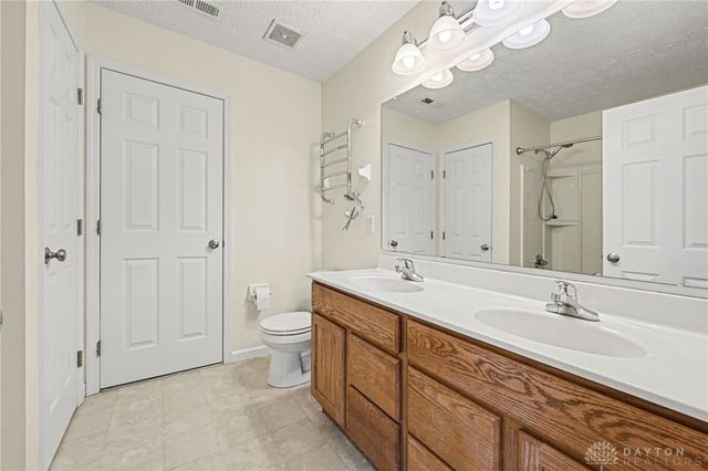 2880 Manor Court, Troy, OH 45373