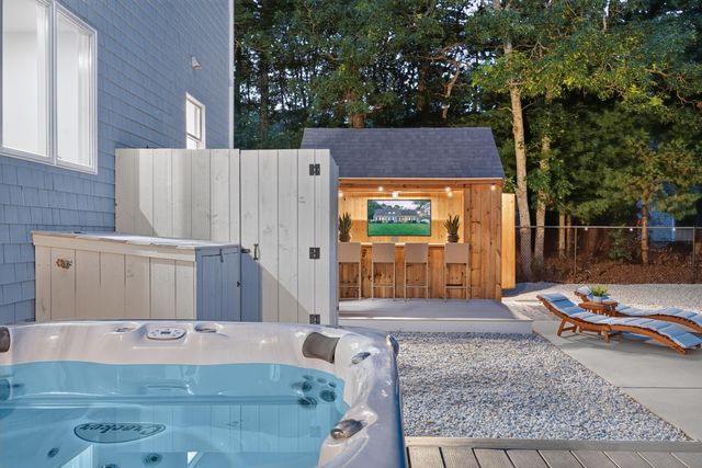 37 Autumn Court, Brewster, MA 02631