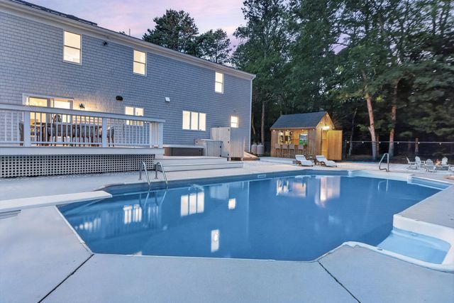 37 Autumn Court, Brewster, MA 02631