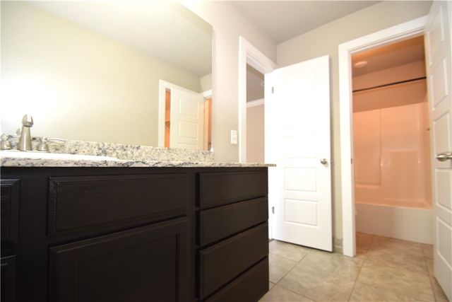 710 Willowpoint Road, Bentonville, AR 72712