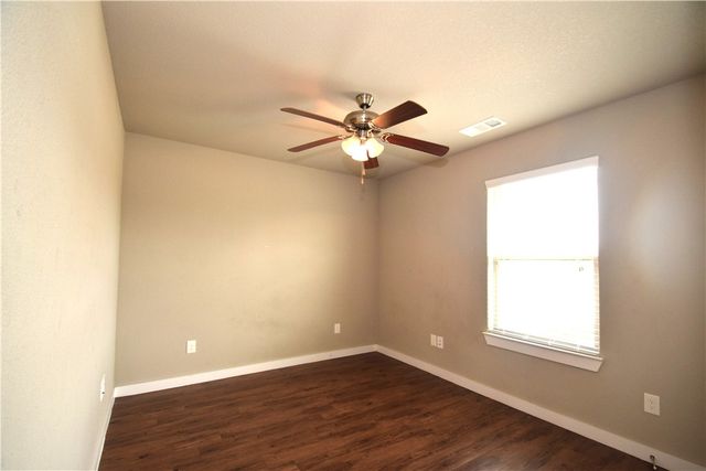 710 Willowpoint Road, Bentonville, AR 72712