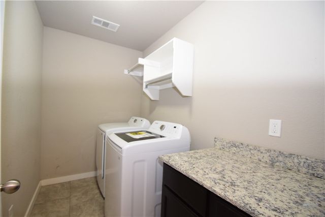 710 Willowpoint Road, Bentonville, AR 72712