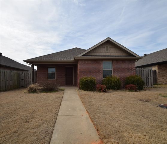 710 Willowpoint Road, Bentonville, AR 72712