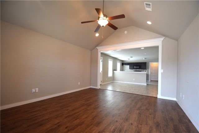 710 Willowpoint Road, Bentonville, AR 72712