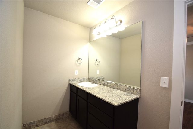 710 Willowpoint Road, Bentonville, AR 72712