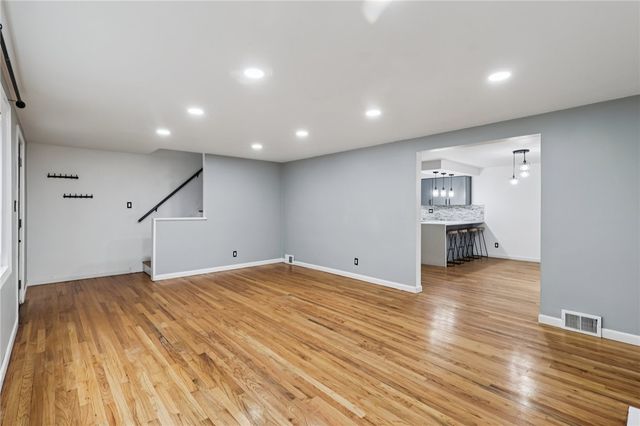 1000 Woodland Rd, Blawnox, PA 15238