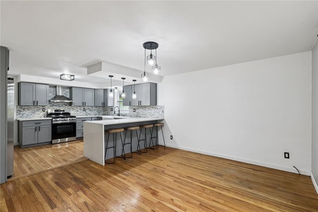 1000 Woodland Rd, Blawnox, PA 15238