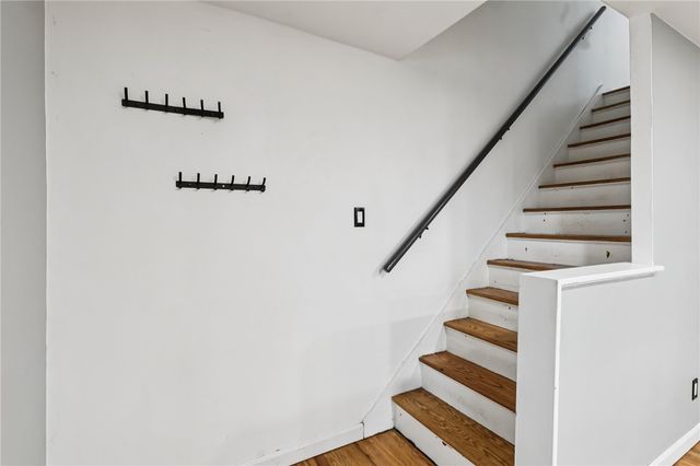 1000 Woodland Rd, Blawnox, PA 15238