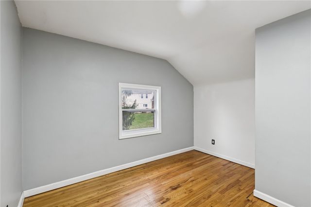 1000 Woodland Rd, Blawnox, PA 15238