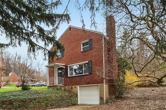 1000 Woodland Rd, Blawnox, PA 15238