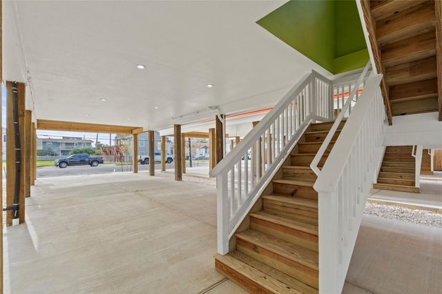 1104 62nd Street, Galveston, TX 77551