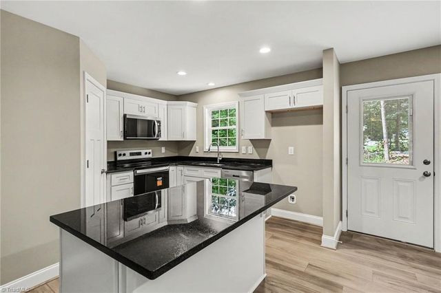 6684 US Highway 64 W, Asheboro, NC 27205