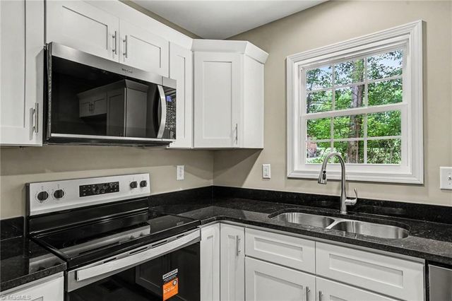 6684 US Highway 64 W, Asheboro, NC 27205