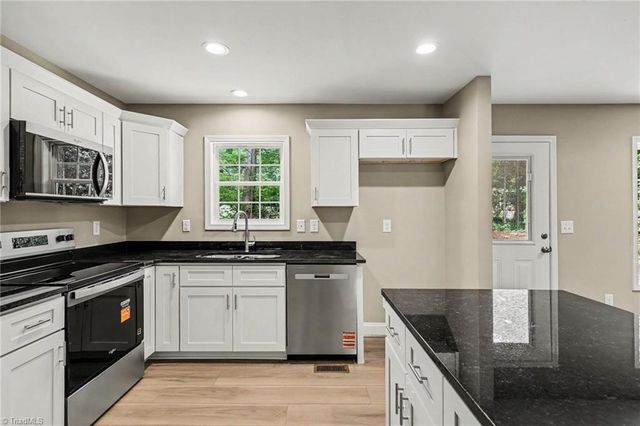 6684 US Highway 64 W, Asheboro, NC 27205