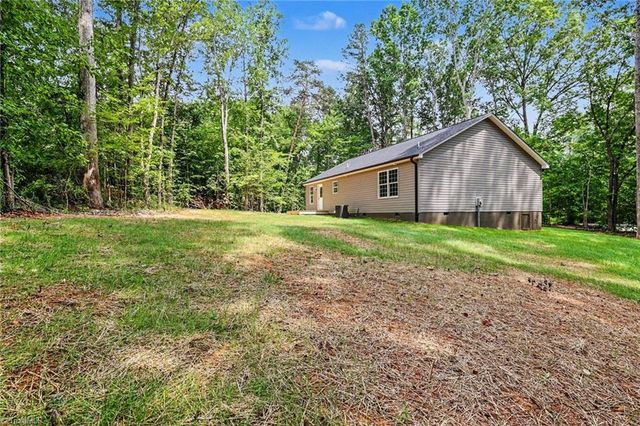 6684 US Highway 64 W, Asheboro, NC 27205