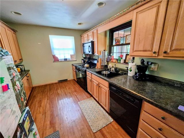 170 Spring Grove Rd, Penn Hills, PA 15235