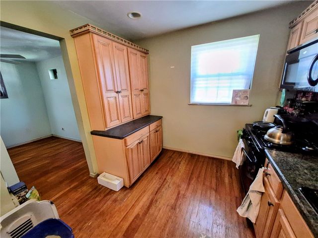 170 Spring Grove Rd, Penn Hills, PA 15235