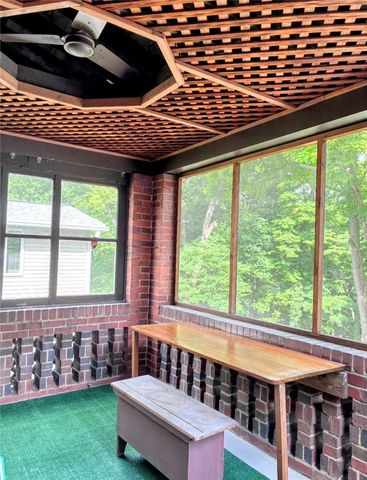 170 Spring Grove Rd, Penn Hills, PA 15235