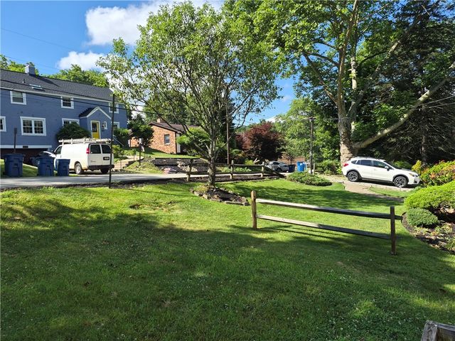 170 Spring Grove Rd, Penn Hills, PA 15235