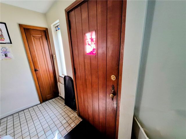 170 Spring Grove Rd, Penn Hills, PA 15235
