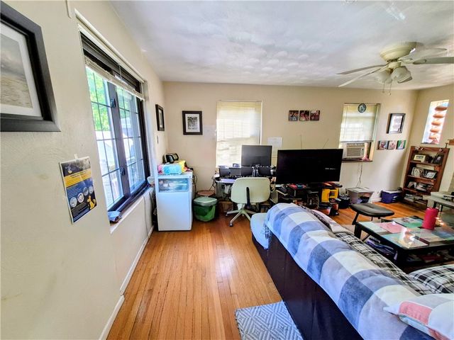170 Spring Grove Rd, Penn Hills, PA 15235
