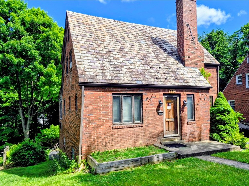 170 Spring Grove Rd, Penn Hills, PA 15235