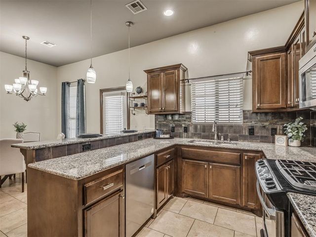 4017 Acoma Drive, Moore, OK 73160