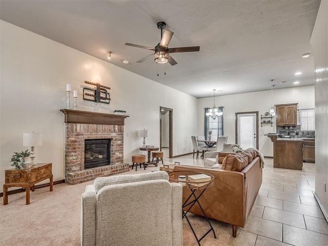 4017 Acoma Drive, Moore, OK 73160
