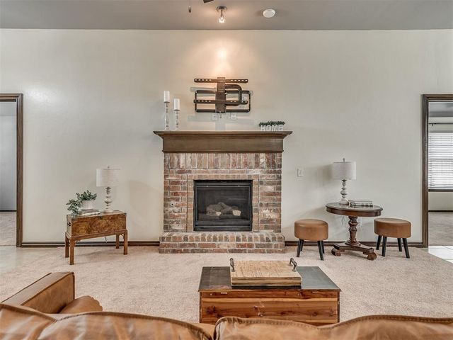 4017 Acoma Drive, Moore, OK 73160