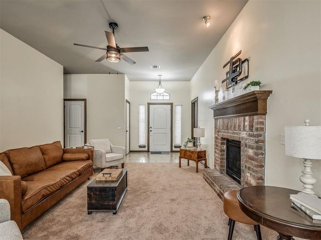 4017 Acoma Drive, Moore, OK 73160