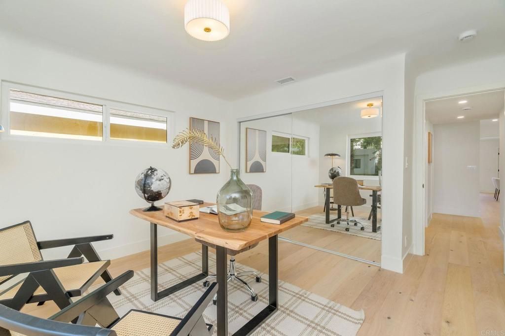 Image 21 of property listing at 4210 Alcove Ave, Studio City, CA 91604