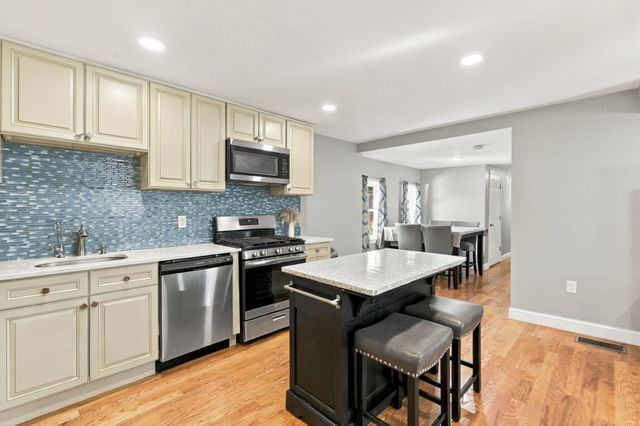 24 Lummus Ct, Lynn, MA 01904