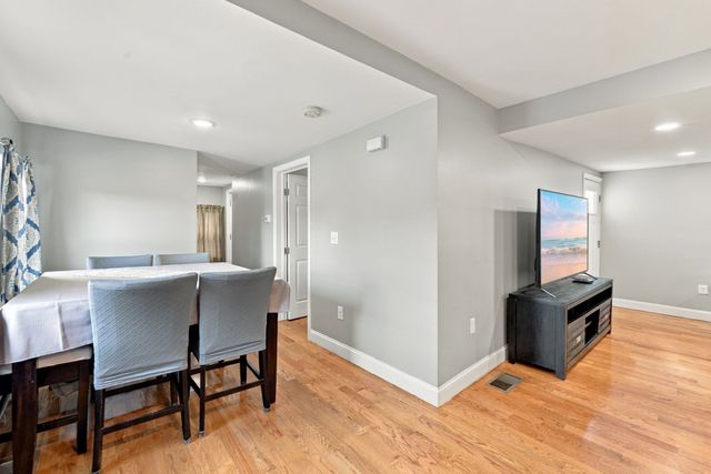 24 Lummus Ct, Lynn, MA 01904