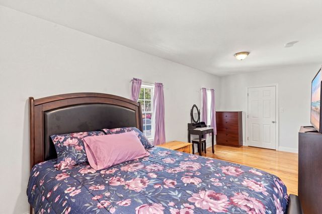 24 Lummus Ct, Lynn, MA 01904